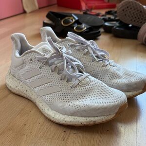 Adidas Women's Cream Athletic Shoes